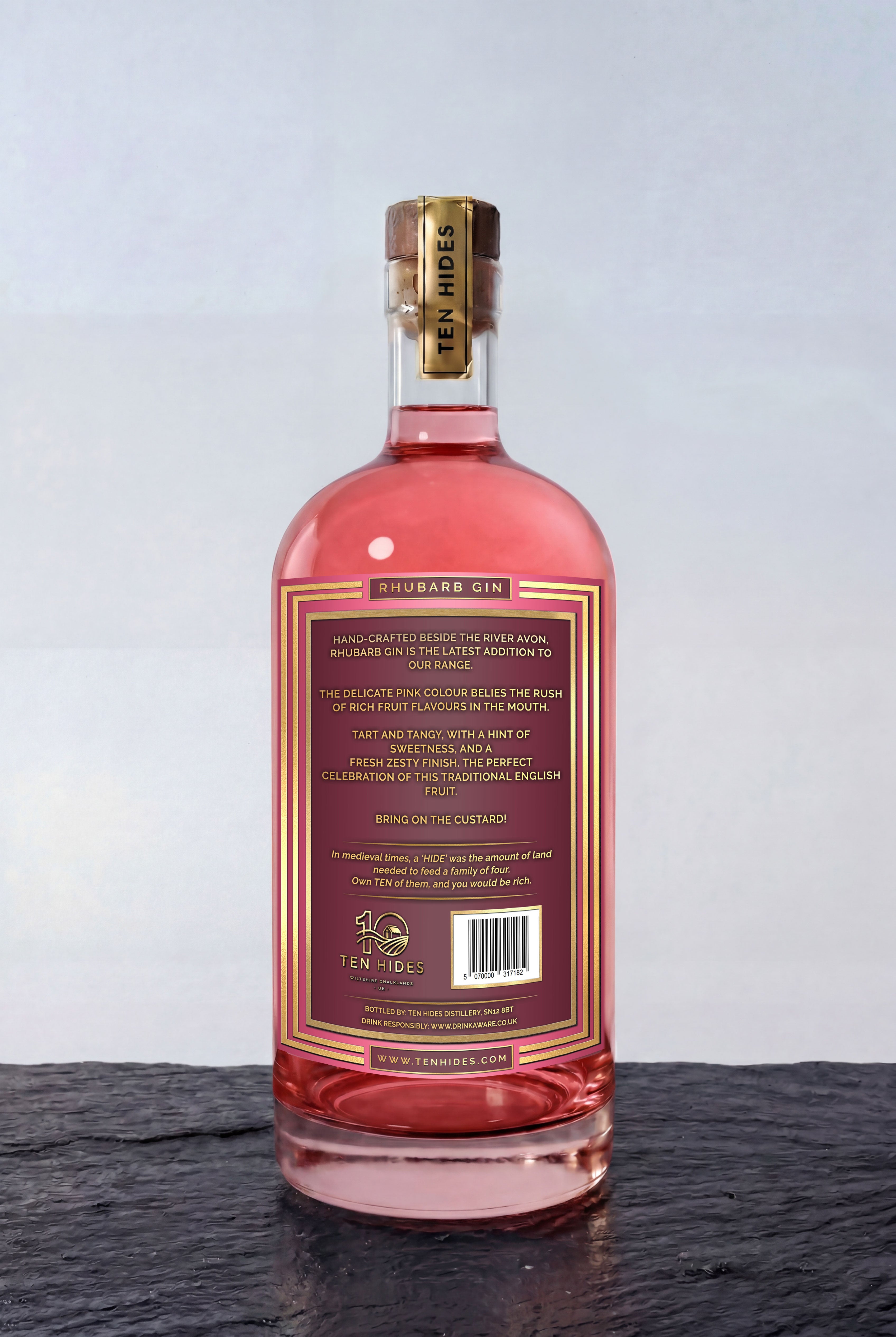 TEN HIDES RHUBARB GIN NEW