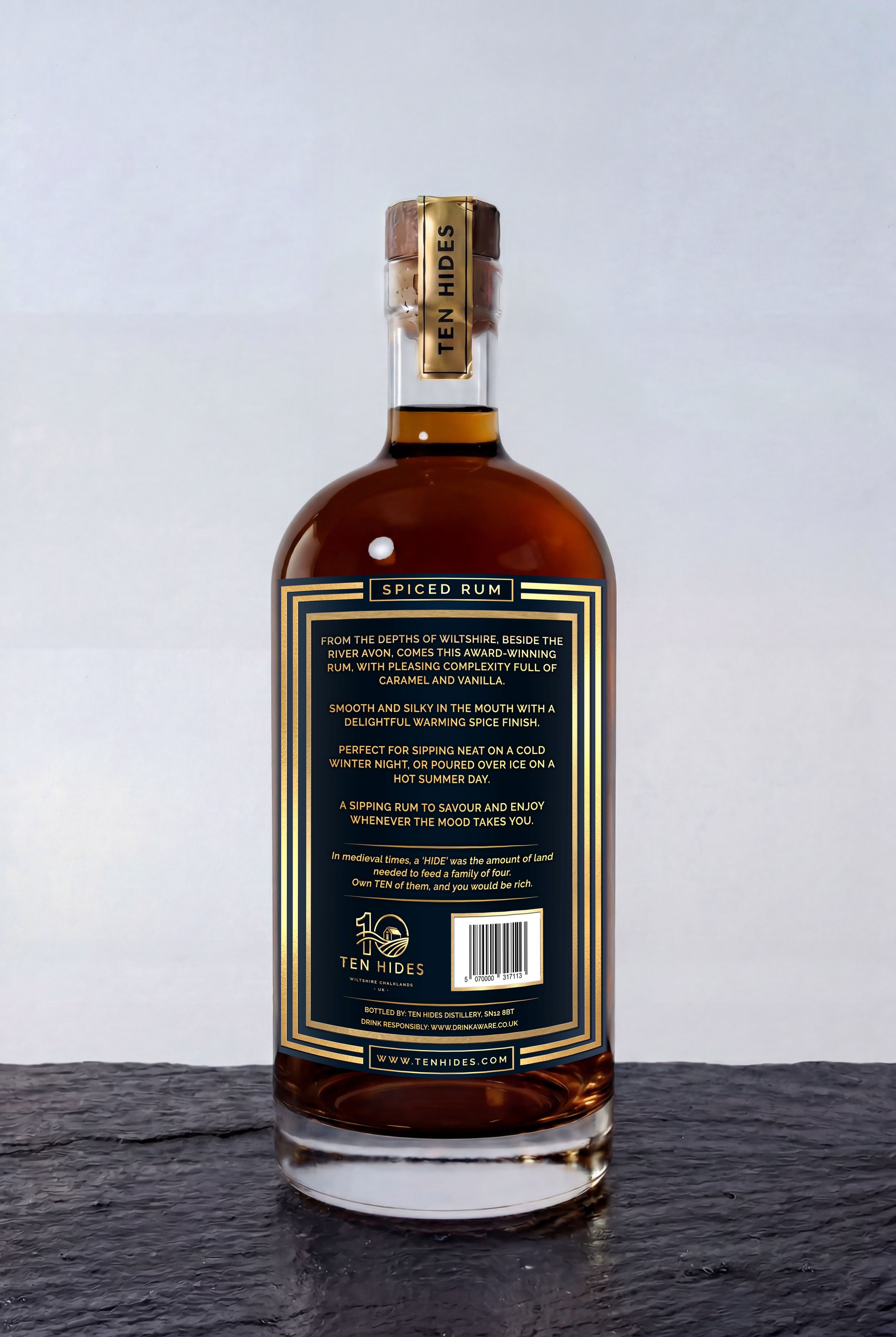 TEN HIDES SPICED RUM NEW